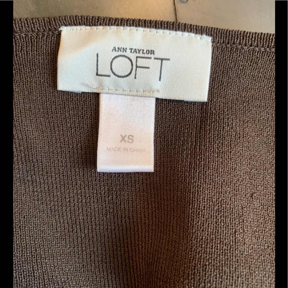 Ann Taylor Loft brown long sleeve scoop neck button down cardigan size XS - Picture 5 of 6